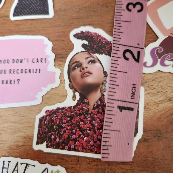 Selena Gomez pop star singer glossy small sticker bundle 31 pieces - Picture 7 of 7